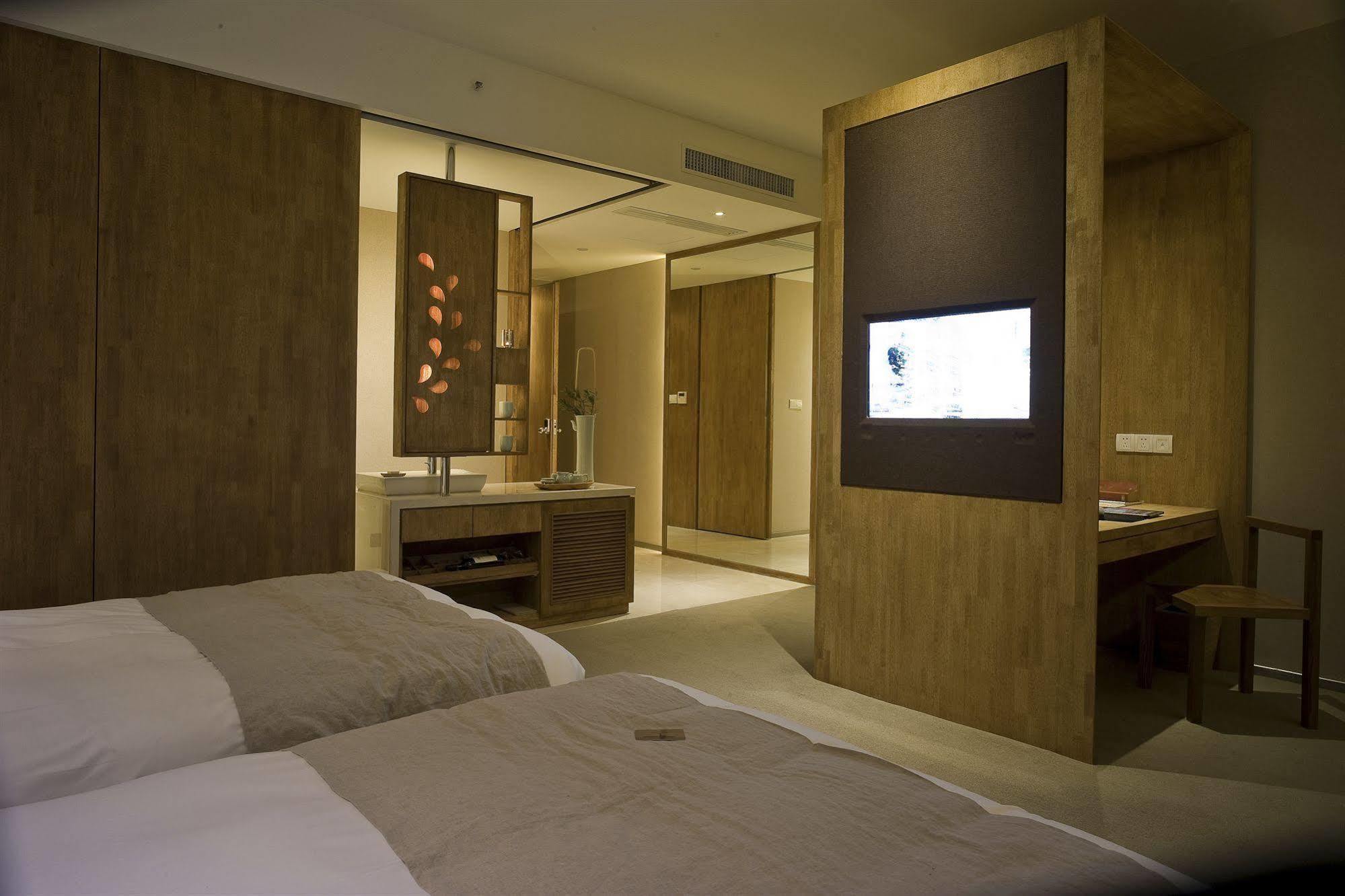 Tea Boutique Hotel Hangzhou Exterior photo